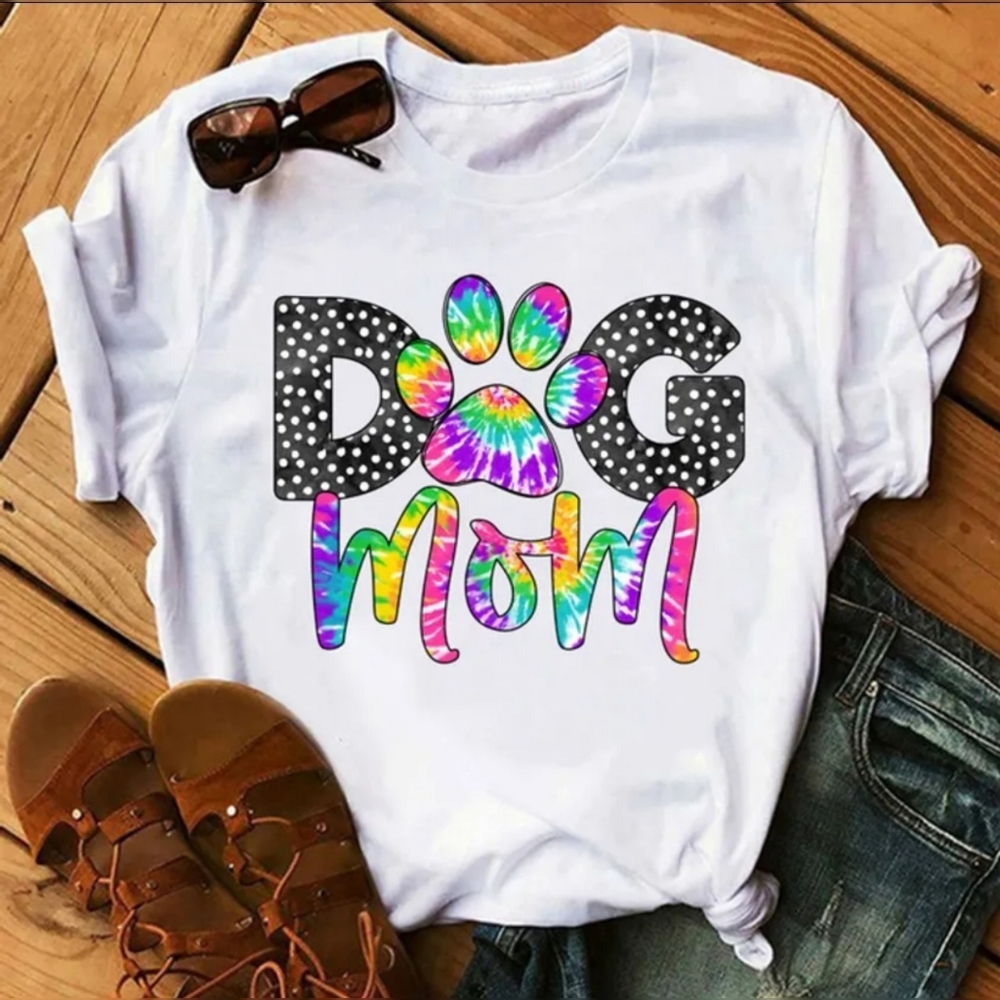 NWT Women's White Dog Mom T-shirt